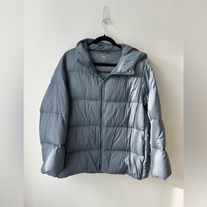 Uniqlo ultra light down women jacket with hood